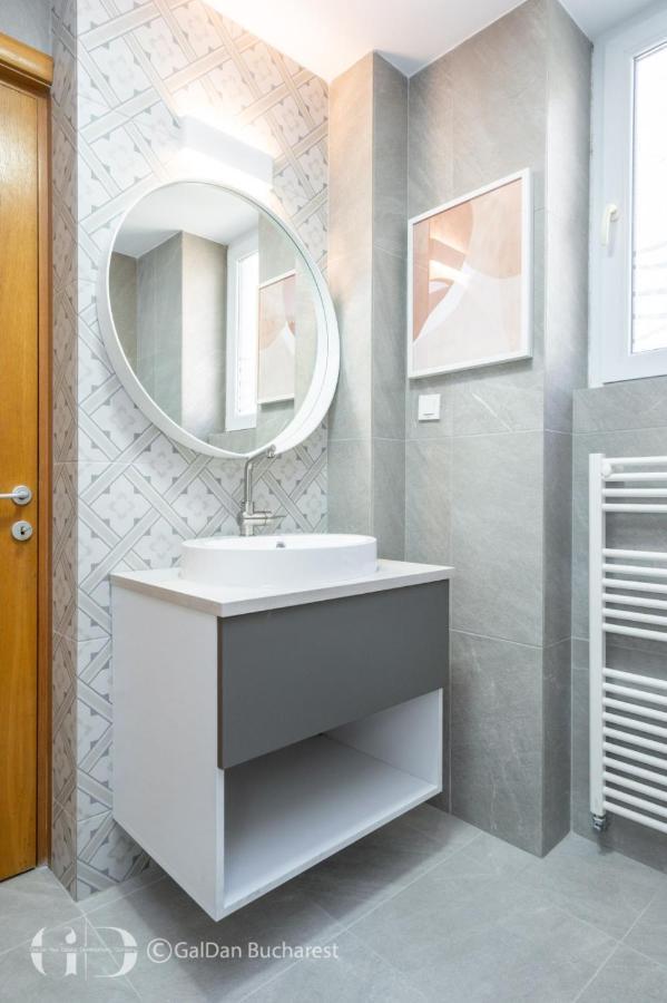 Old Town Bucharest, Lovely 2 Bedrooms Apartment المظهر الخارجي الصورة